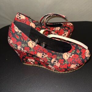 Floral Skull Wedge Mary Jane Shoes
